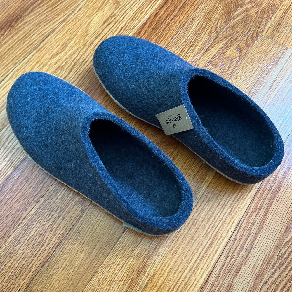 Men’s bnwt Glerups slip on wool felt slippers denim blue with suede sole